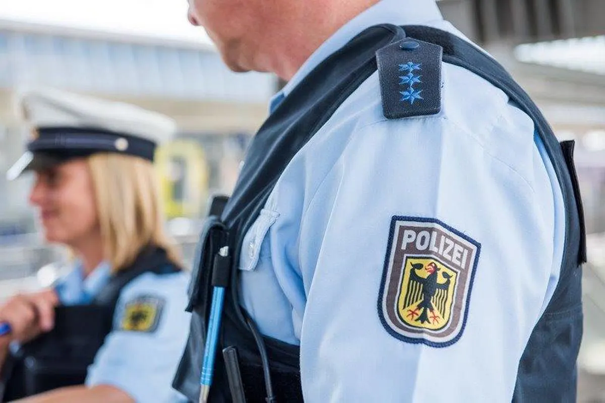 Unna - Verdächtige "Person" auf dem Dach löst kuriosen Polizeieinsatz aus