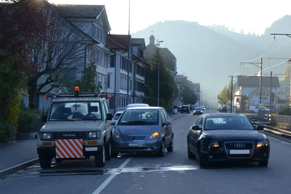 Bühler AR - Unfall beim Einbiegen auf die Hauptstrasse