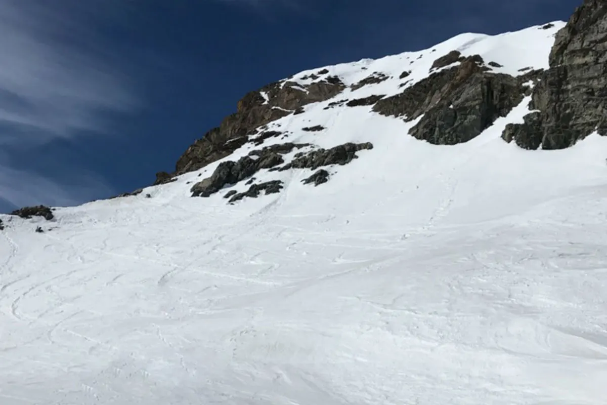 Davos GR -  Skitourengängerin verunfallt