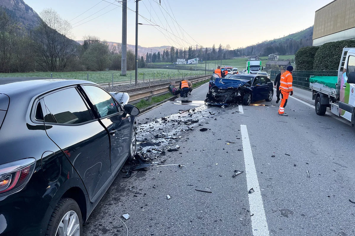 Wolfenschiessen NW – Frontalkollision zwischen zwei Autos