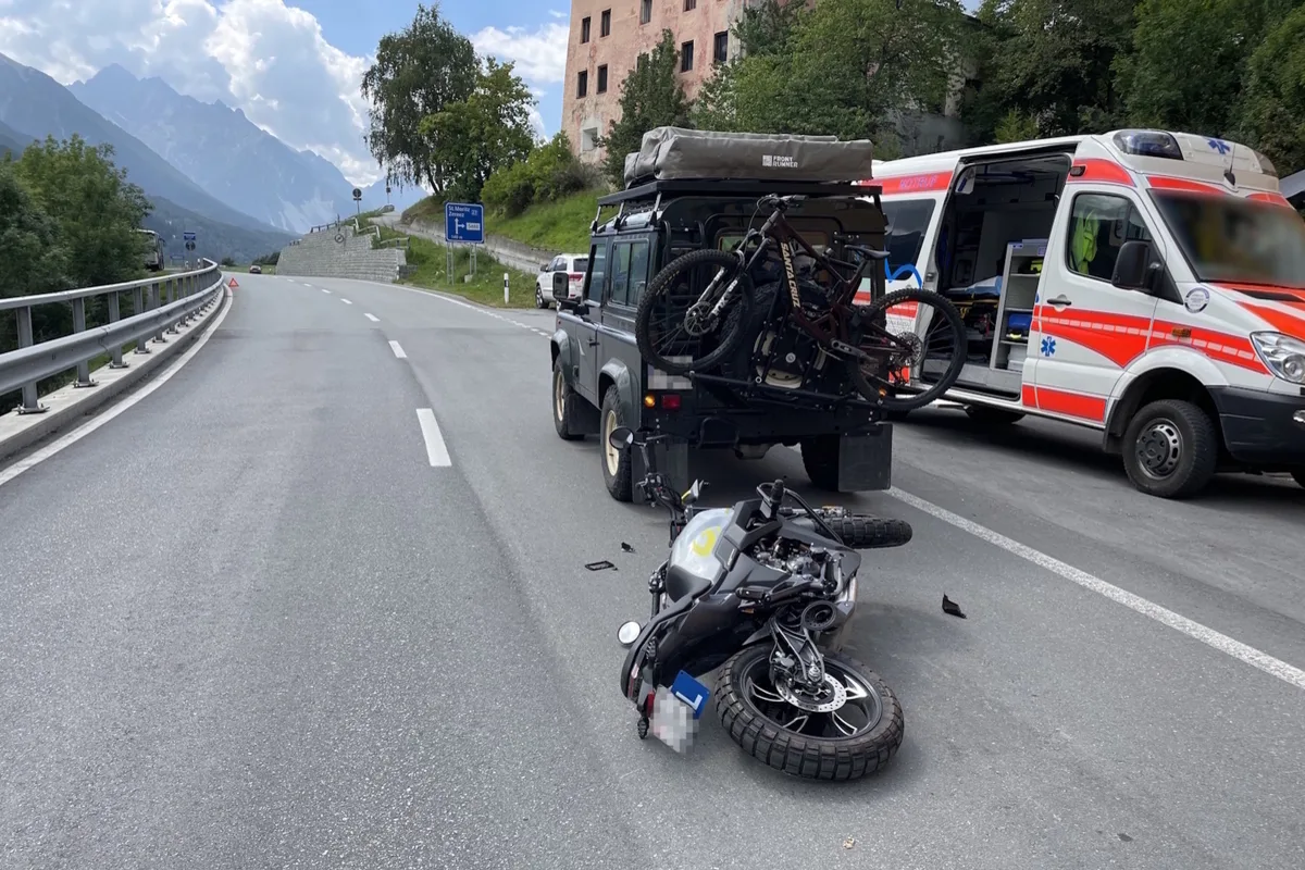 Sent/Ardez GR – Auffahr- und Überholunfall auf der H27