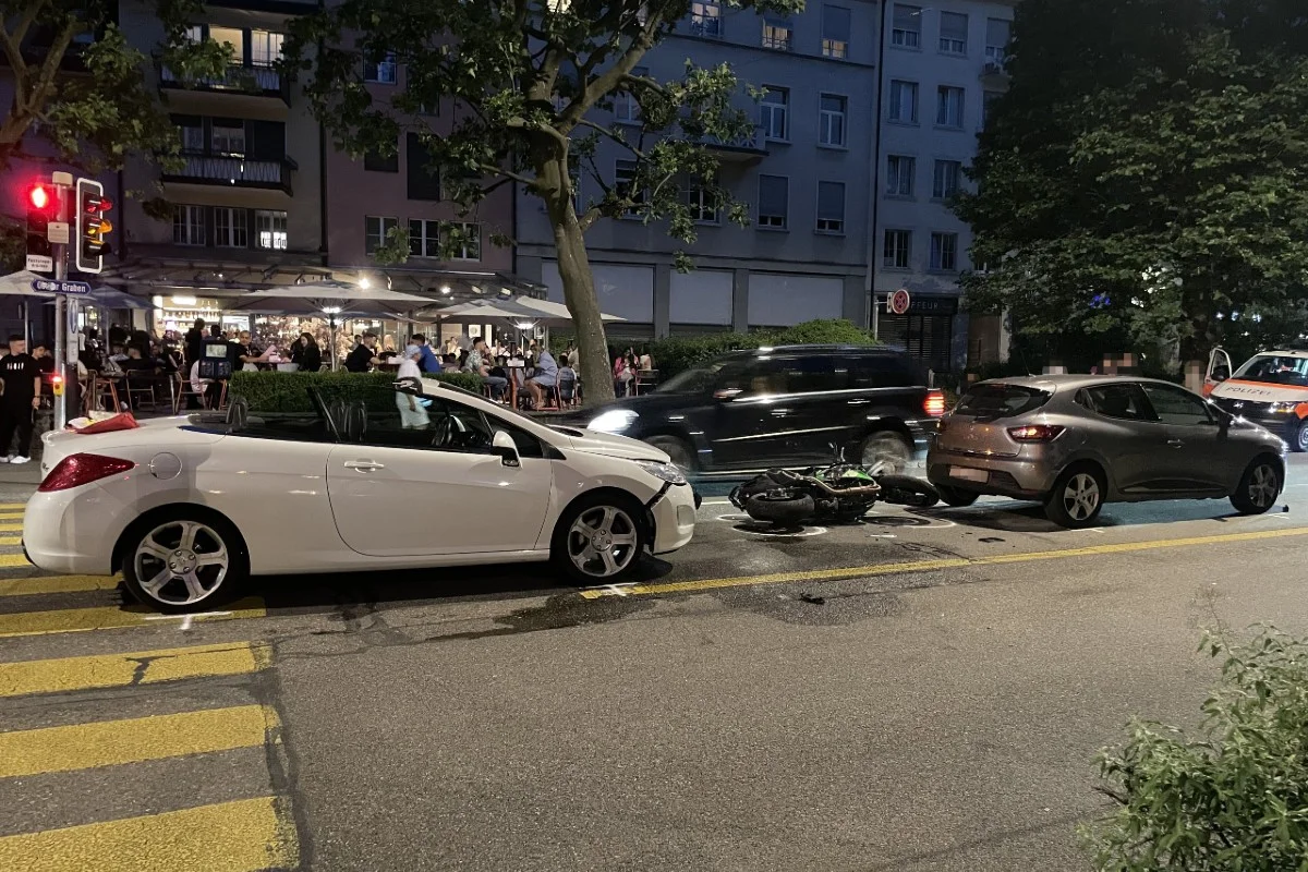 St. Gallen - Hoher Sachschaden nach Unfall