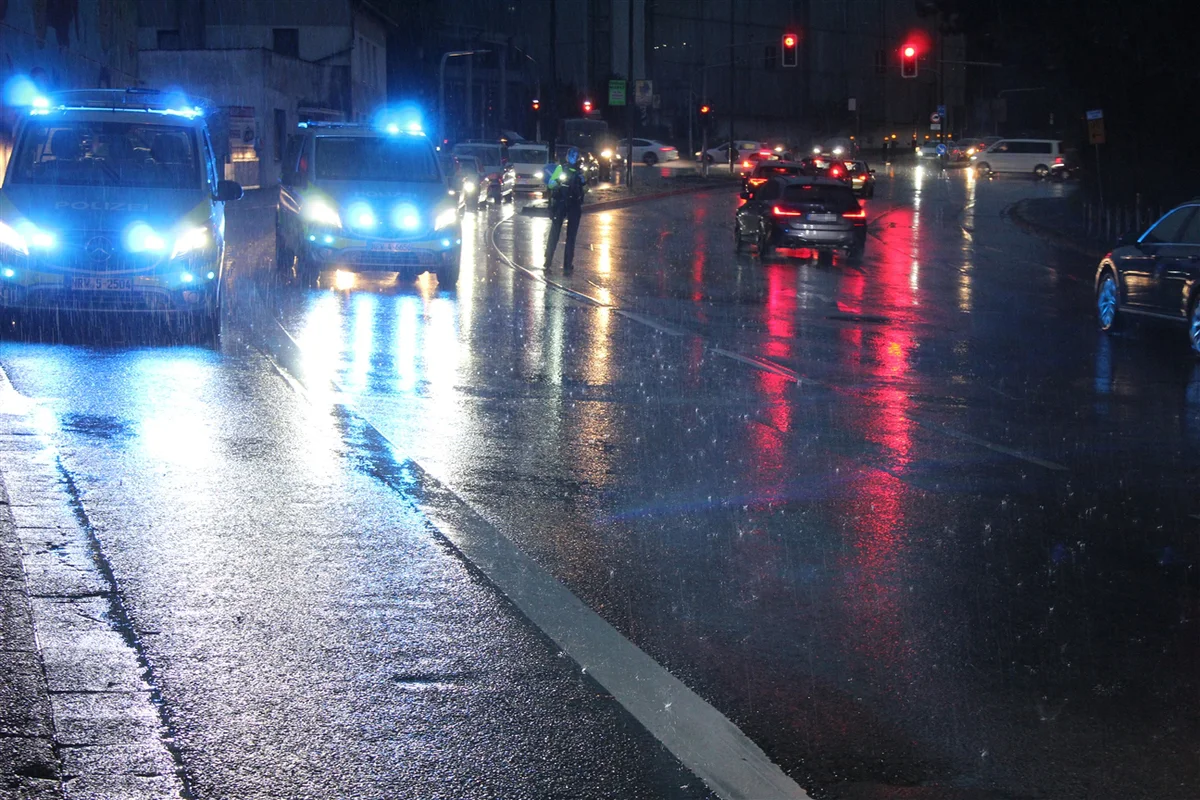 Lüdenscheid NW - Seniorin von einem Auto erfasst