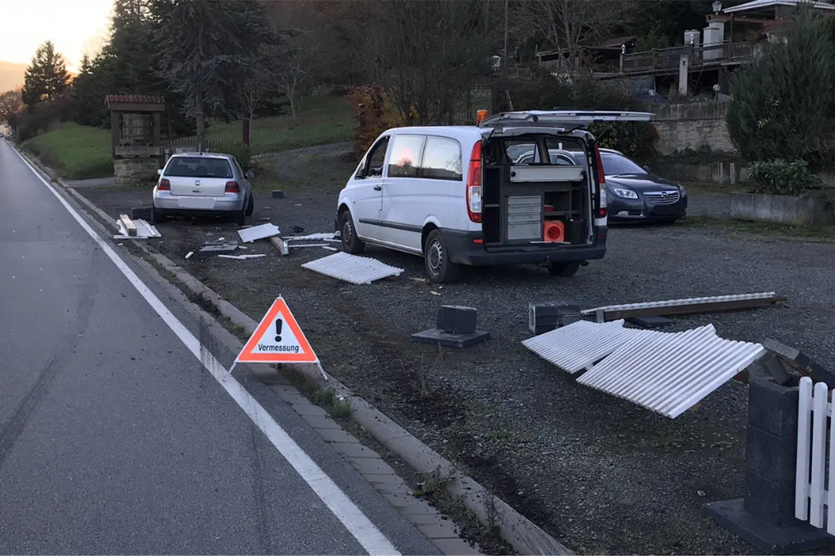 B420 Medard – Unfall im Bereich von Vermessungsarbeiten auf der Bundesstraße