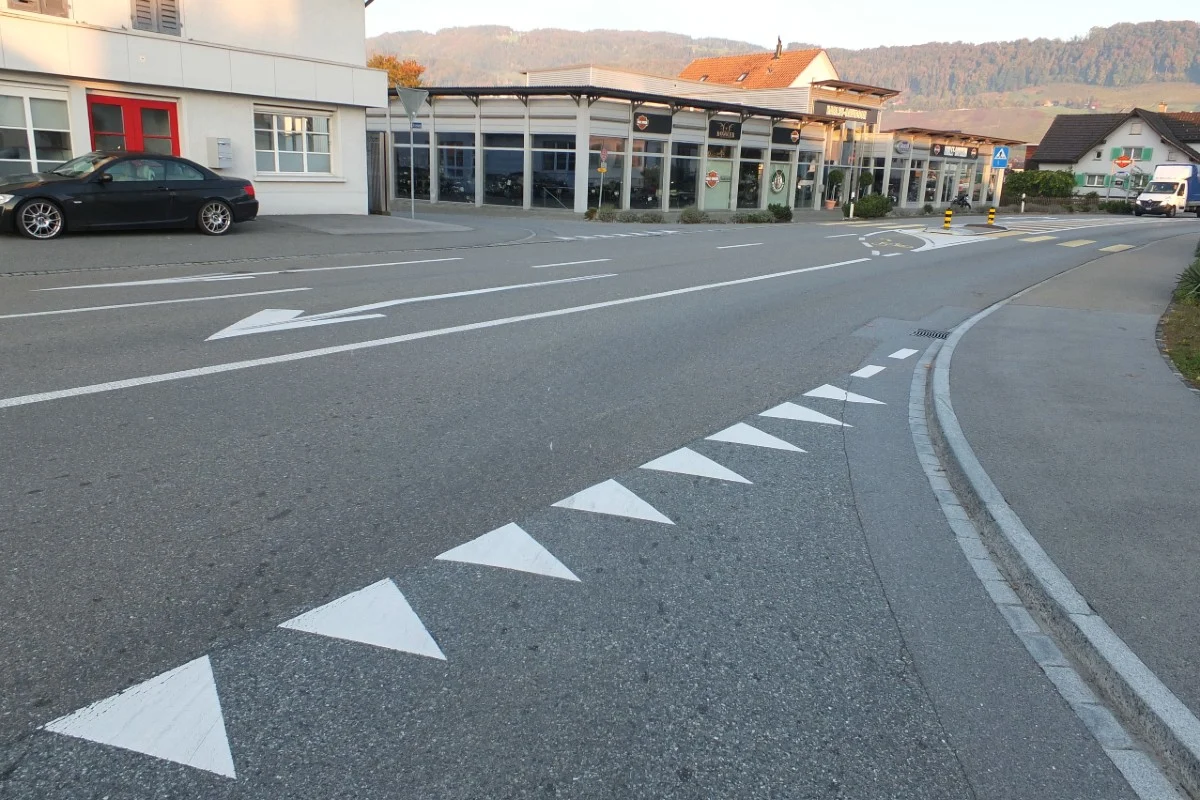 Unfall in  Au SG - Selbstunfall mit Roller