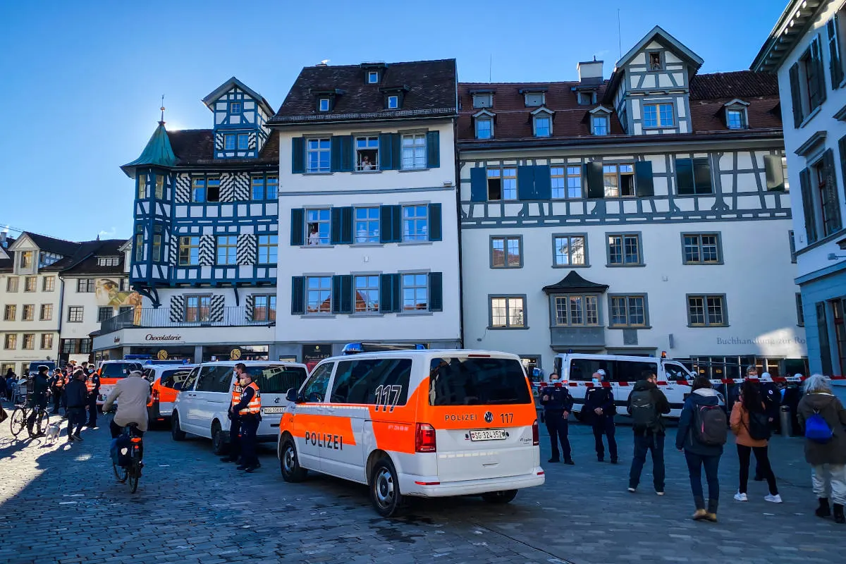 St. Gallen – Unbewilligte Kundgebungen aufgelöst