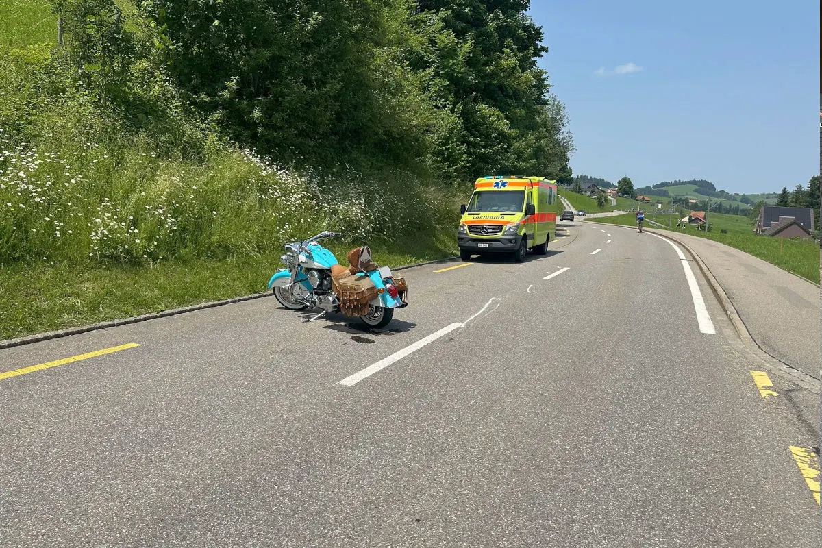 Saien AR – Motorradlenker verletzt sich nach Sturz
