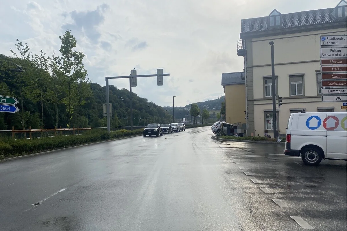 Unfall in Schaffhausen - Zusammenprall an einer Kreuzung