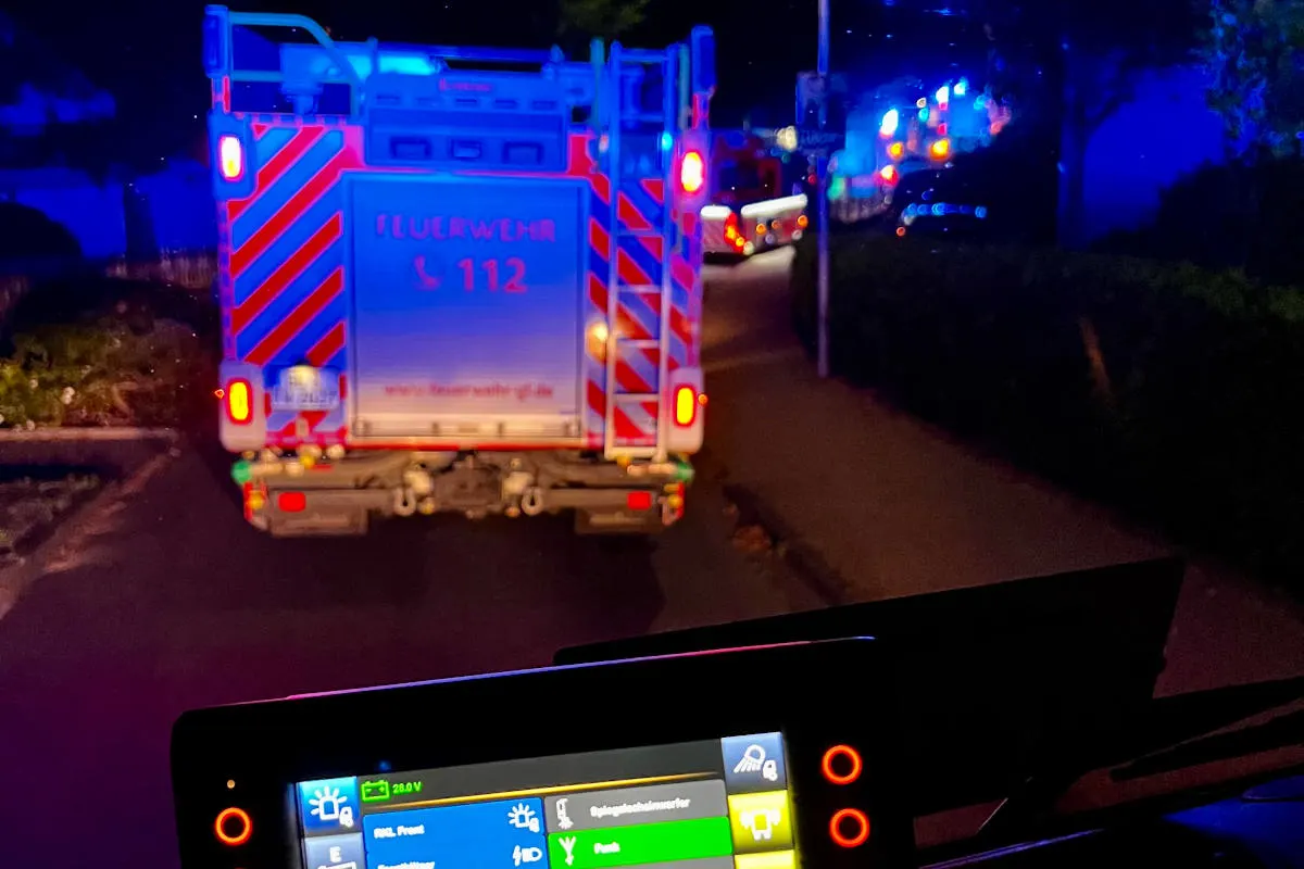 Bergisch Gladbach – Brandgeruch im Krankenhaus sorgt für Großeinsatz