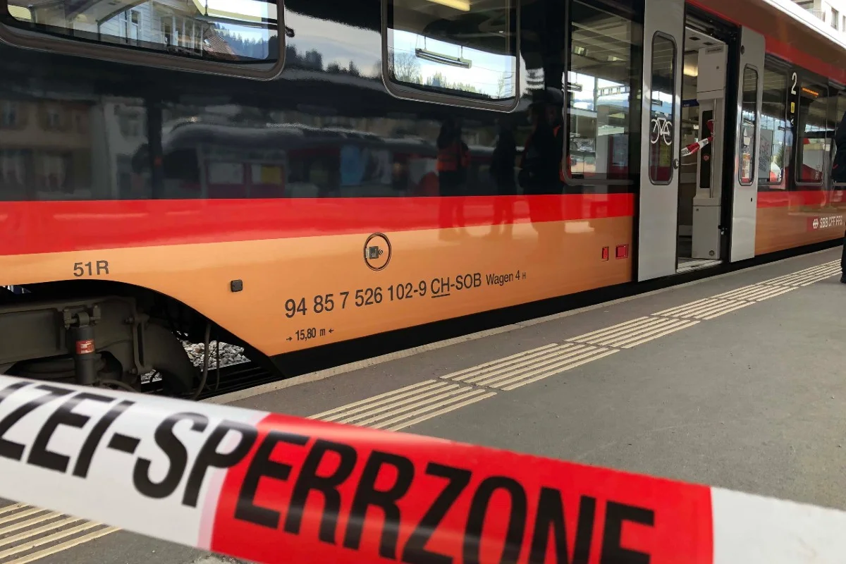  Wattwil SG - Mann in Zug mit Messer verletzt
