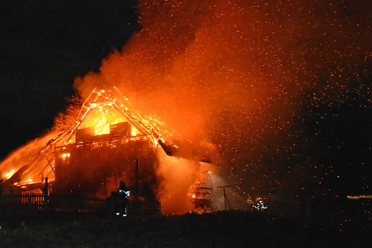 Neudorf LU - Bauernhaus mit Anbau niedergebrannt