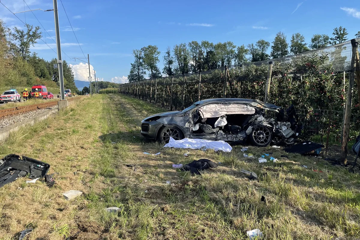 Baldegg LU - Autofahrer tödlich vom Zug erfasst