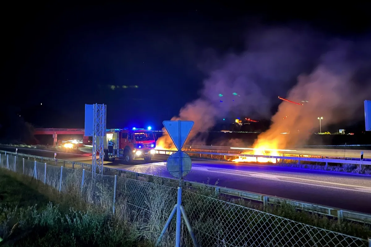 Sitten VS - Brände nach illegal abgefeuerten pyrotechnischen Gegenständen ausgelöst
