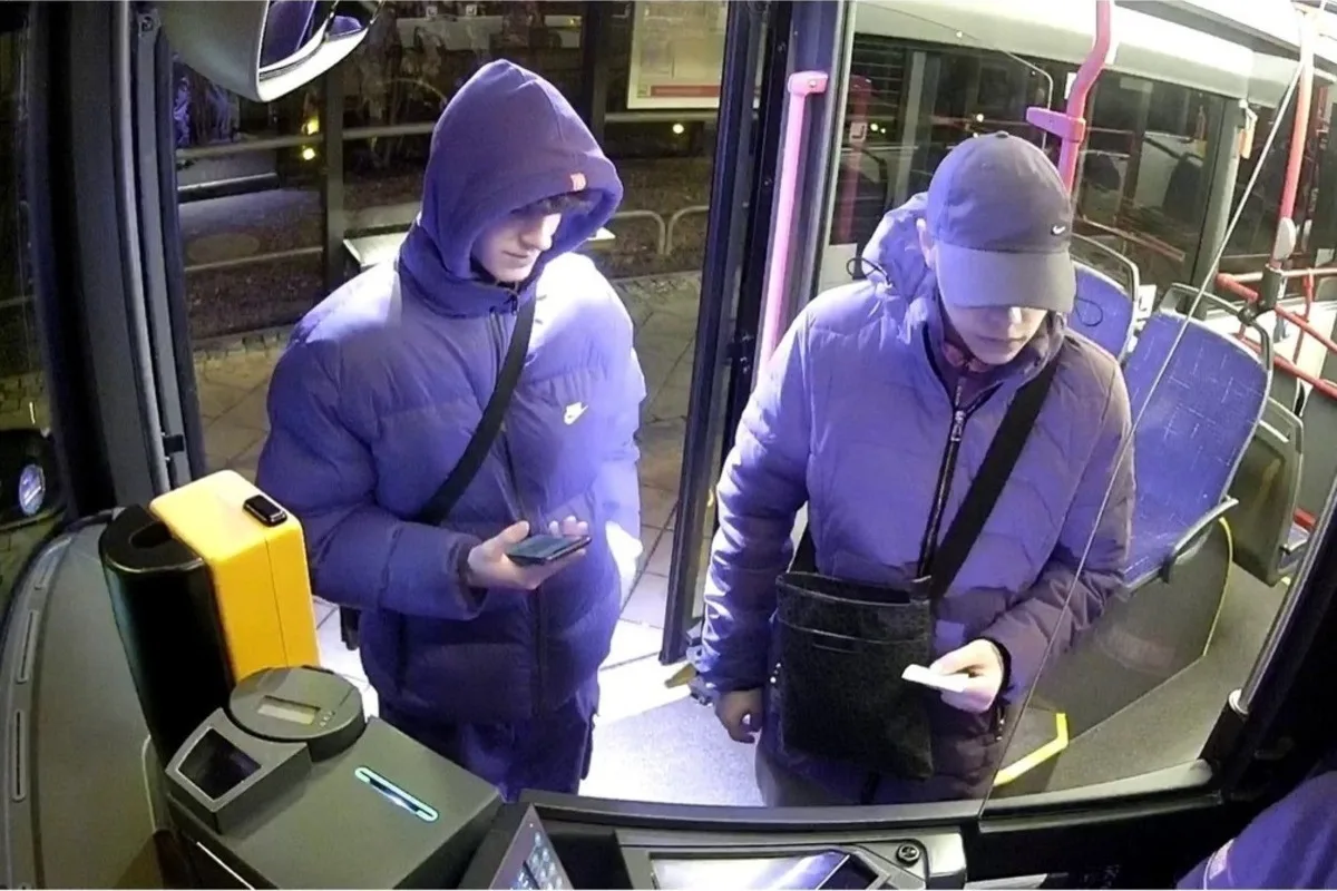 Erfurt – Gewalttätiger Raub - wer kennt die Tatverdächtigen?