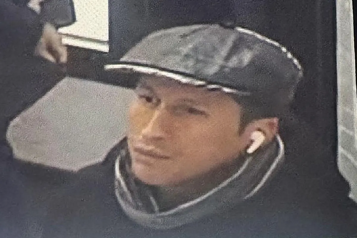 Bochum – Fahndung nach Trick-Diebstahl in Juweliergeschäft