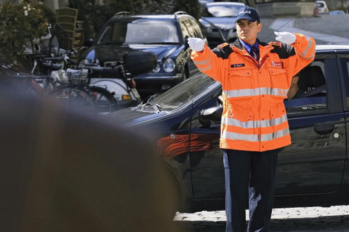 Worb BE - Verkehrsunfall zwischen Velo und Auto - Strasse wieder frei
