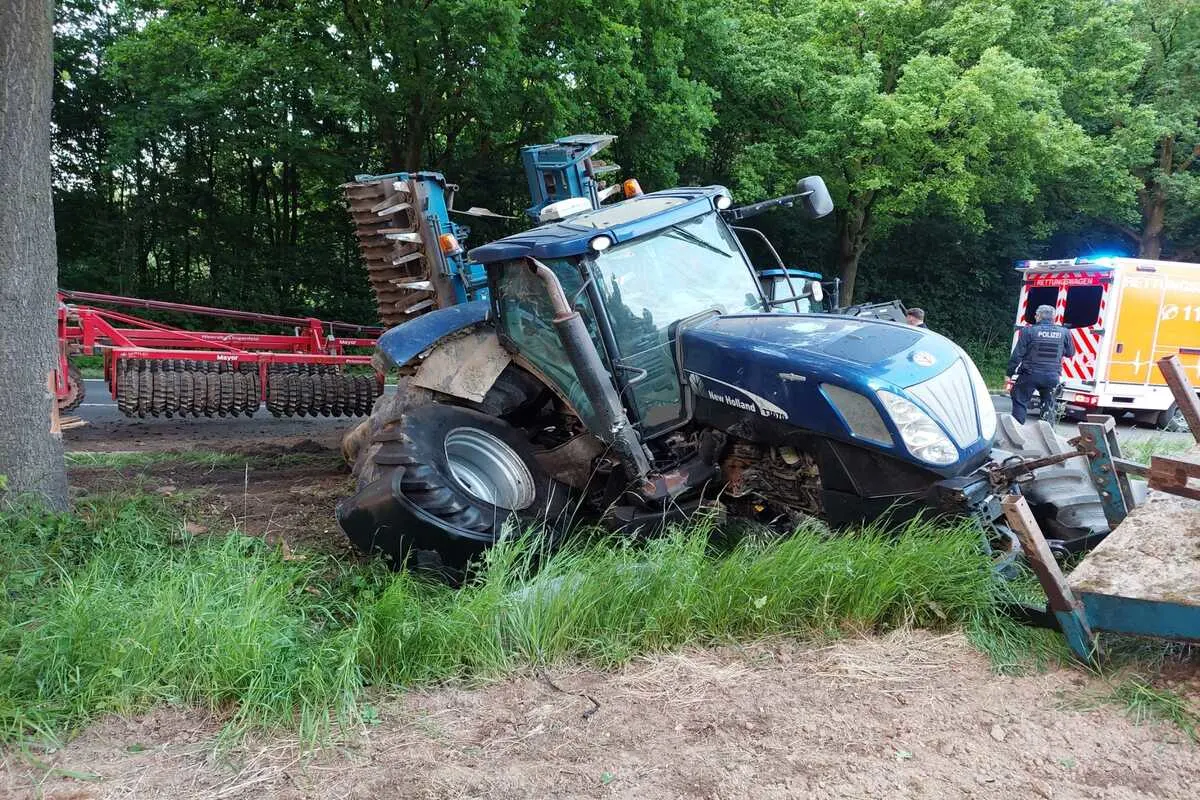 Wisselward - Traktor gegen Bäume geprallt 