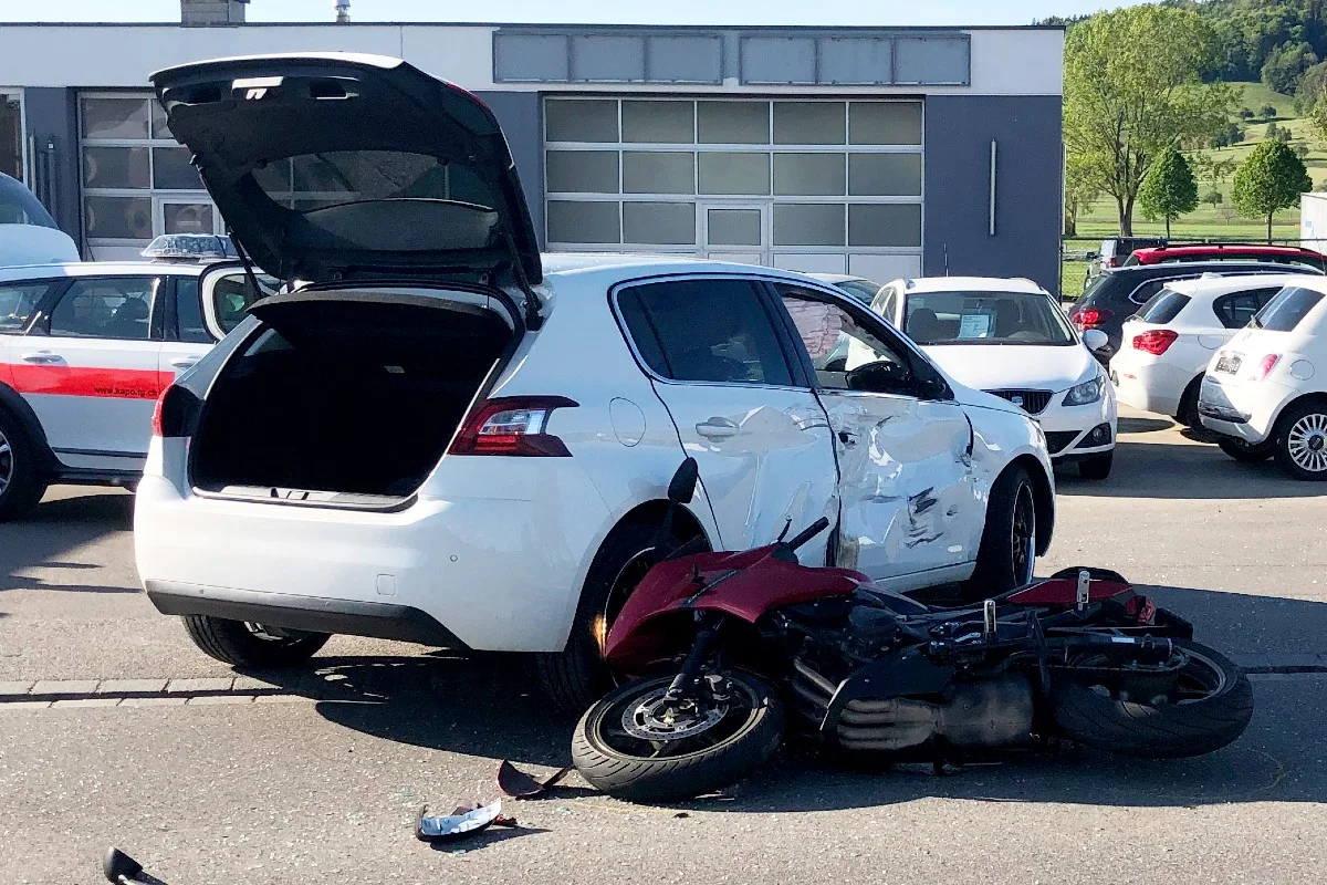 Balterswil TG - Motorradfahrer wurde übersehen