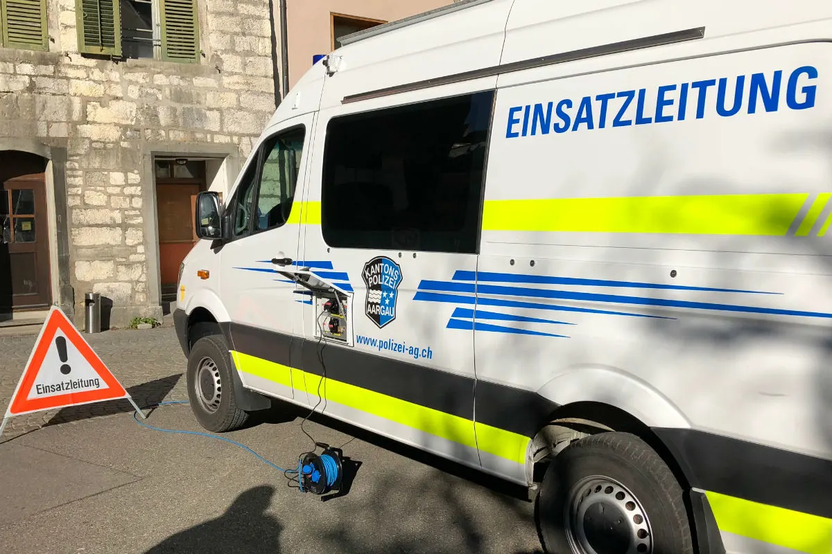 Aarau Rohr/Wildegg AG - Tresore aufgebrochen und Auto entwendet