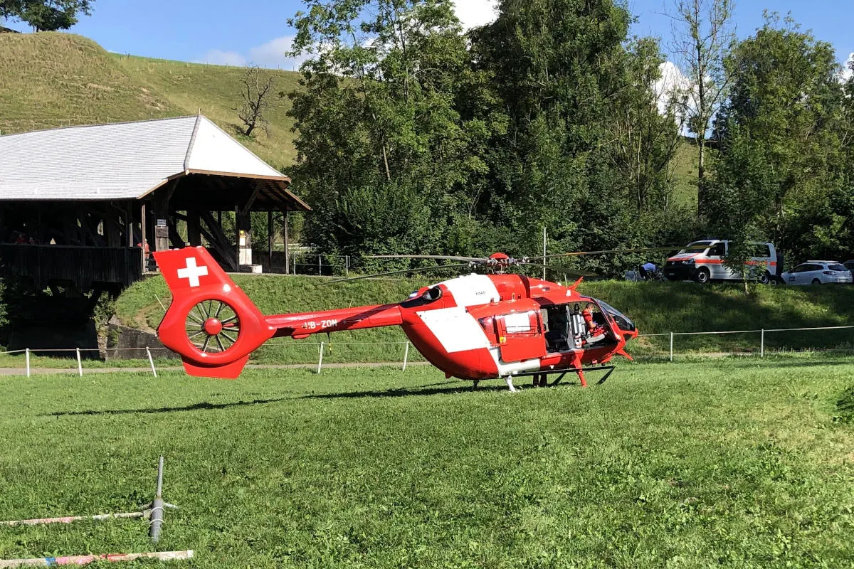 REGA-Einsatz in Lütisburg SG – Bei Reitunfall schwer verletzt