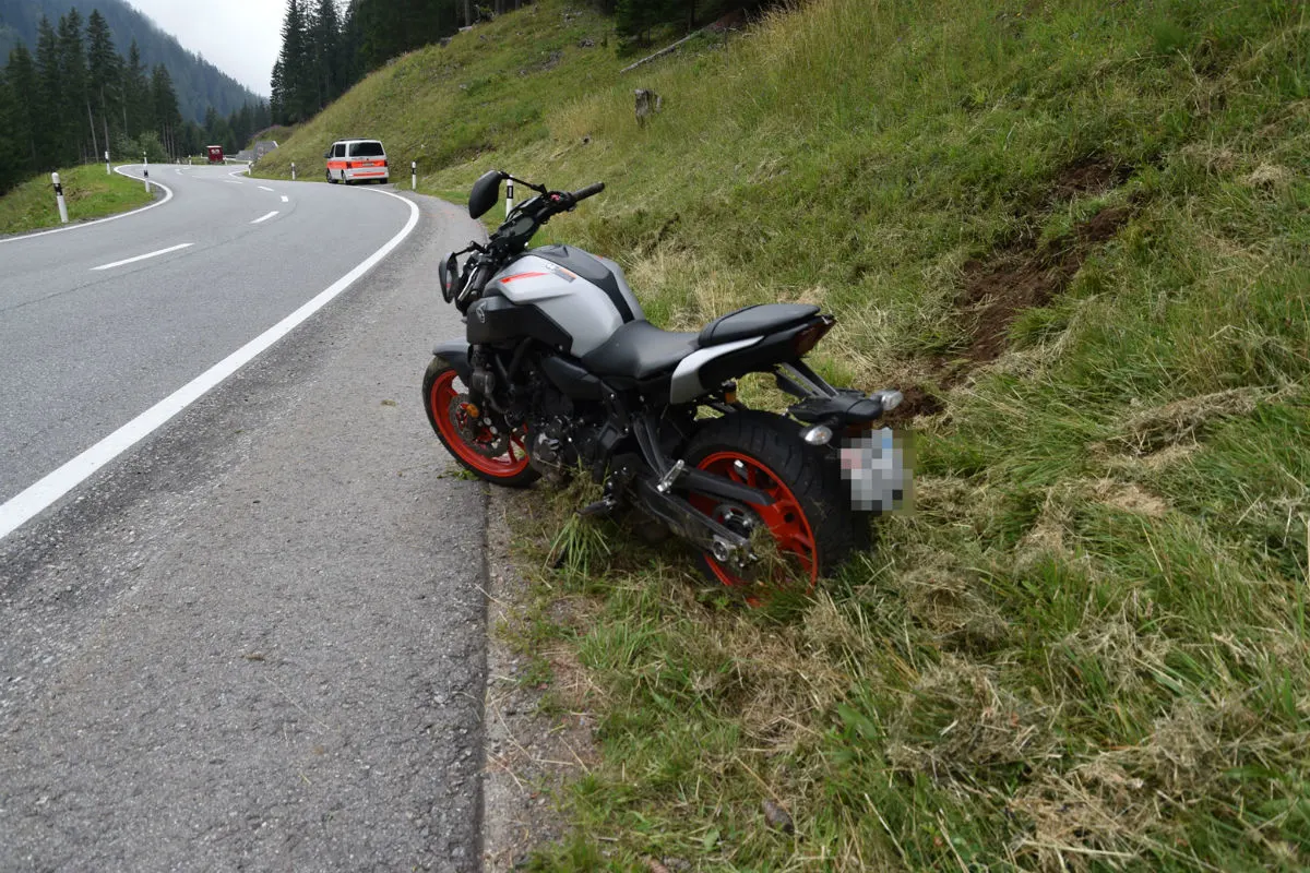 Davos GR -  18-Jähriger verunfallt am Flüelapass