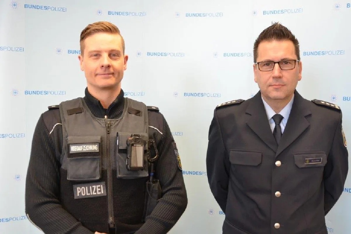Kiel - Die Bundespolizei ist ab sofort mit Bodycams ausgerüstet