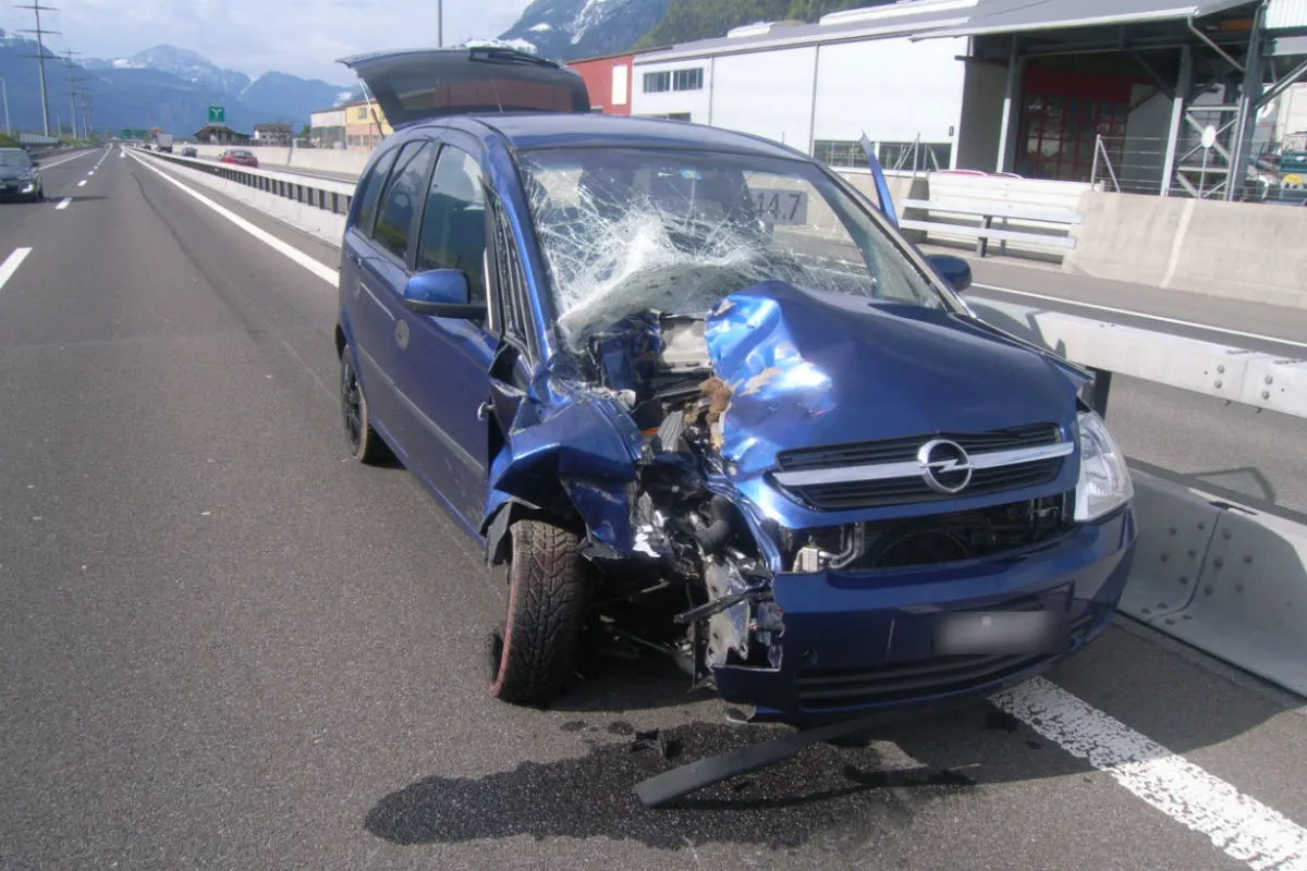Altdorf UR - Wegen Sekundenschlaf Unfall mit Sattelmotorfahrzeug!
