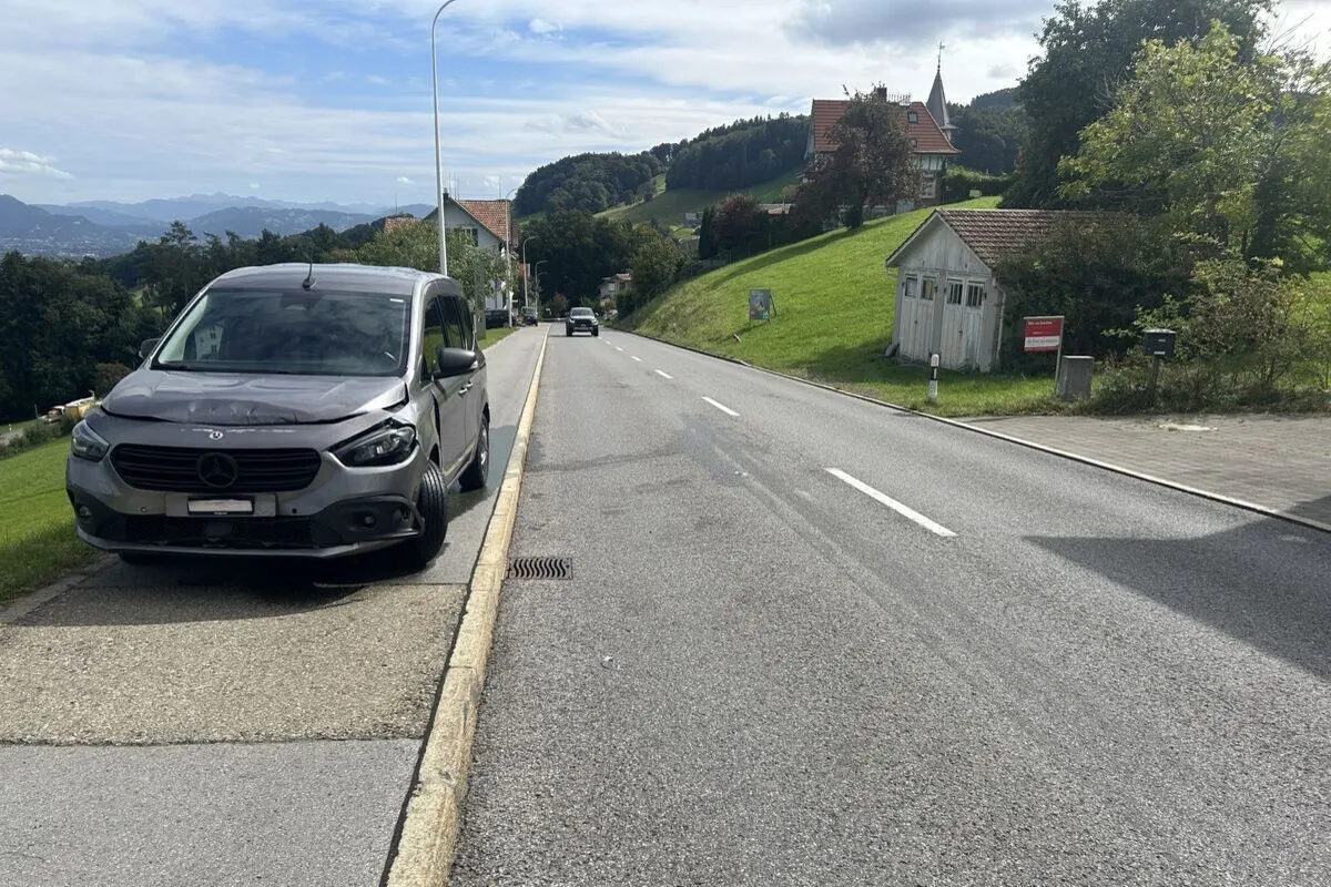 Wolfhalden AR – Auffahrunfall zwischen zwei Autos