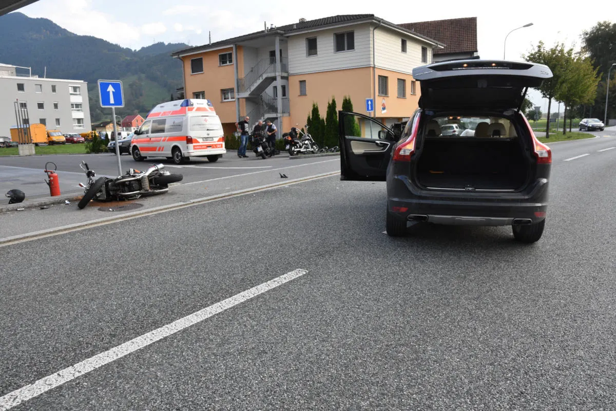 Balzers FL - Verkehrsunfall mit verletztem Motorradfahrer