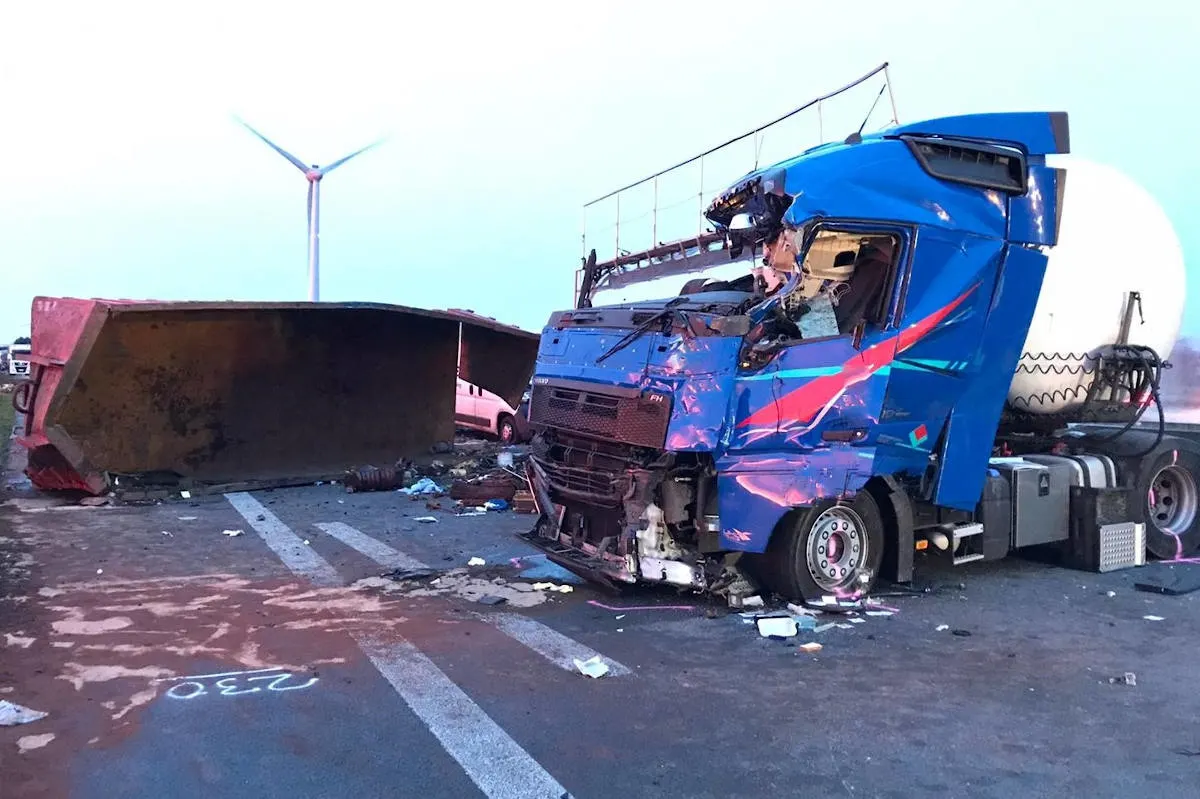 A31 Gescher – Ein Toter und drei Verletzte bei Lkw-Unfall