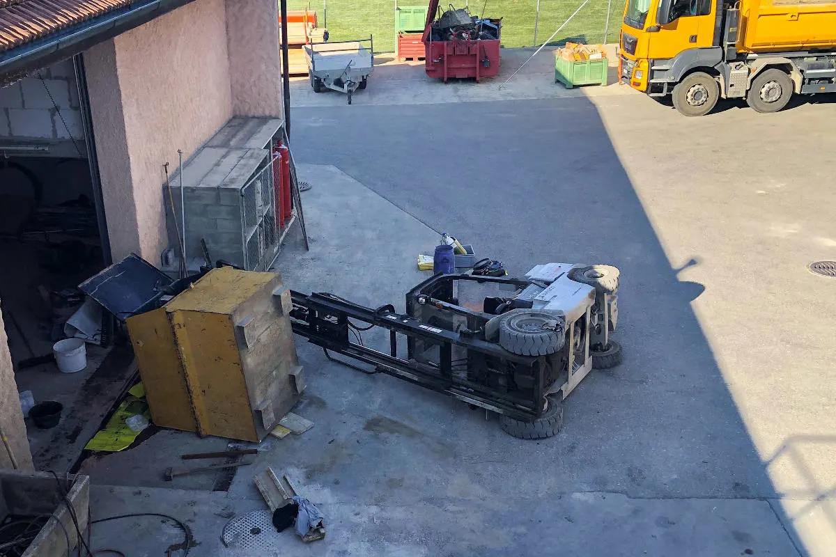 Siviriez FR – Mann bei Arbeitsunfall schwer verletzt