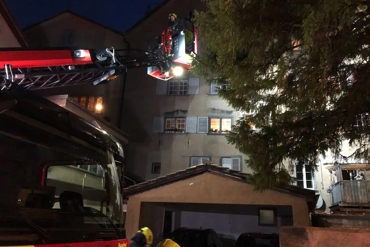 Chur GR – Mehrere Häuser nach Brand evakuiert