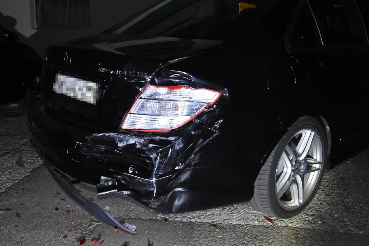 Fahrerflucht in Schmerikon SG - Fahrunfähiger Lenker baut Selbstunfall - Führerschein weg