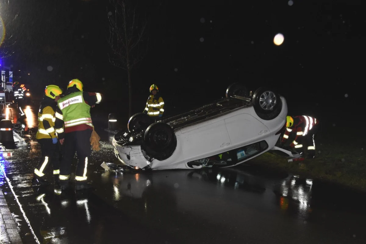 Unfall Heerbrugg SG - 70-Jährige überschlägt sich mit dem Auto