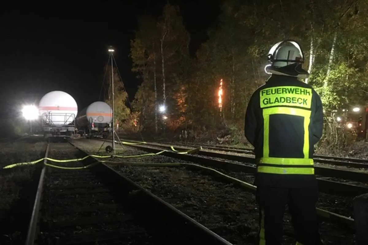 Gefahrstoffaustritt in Gladbeck - Mehr als 130 Bewohner evakuiert!
