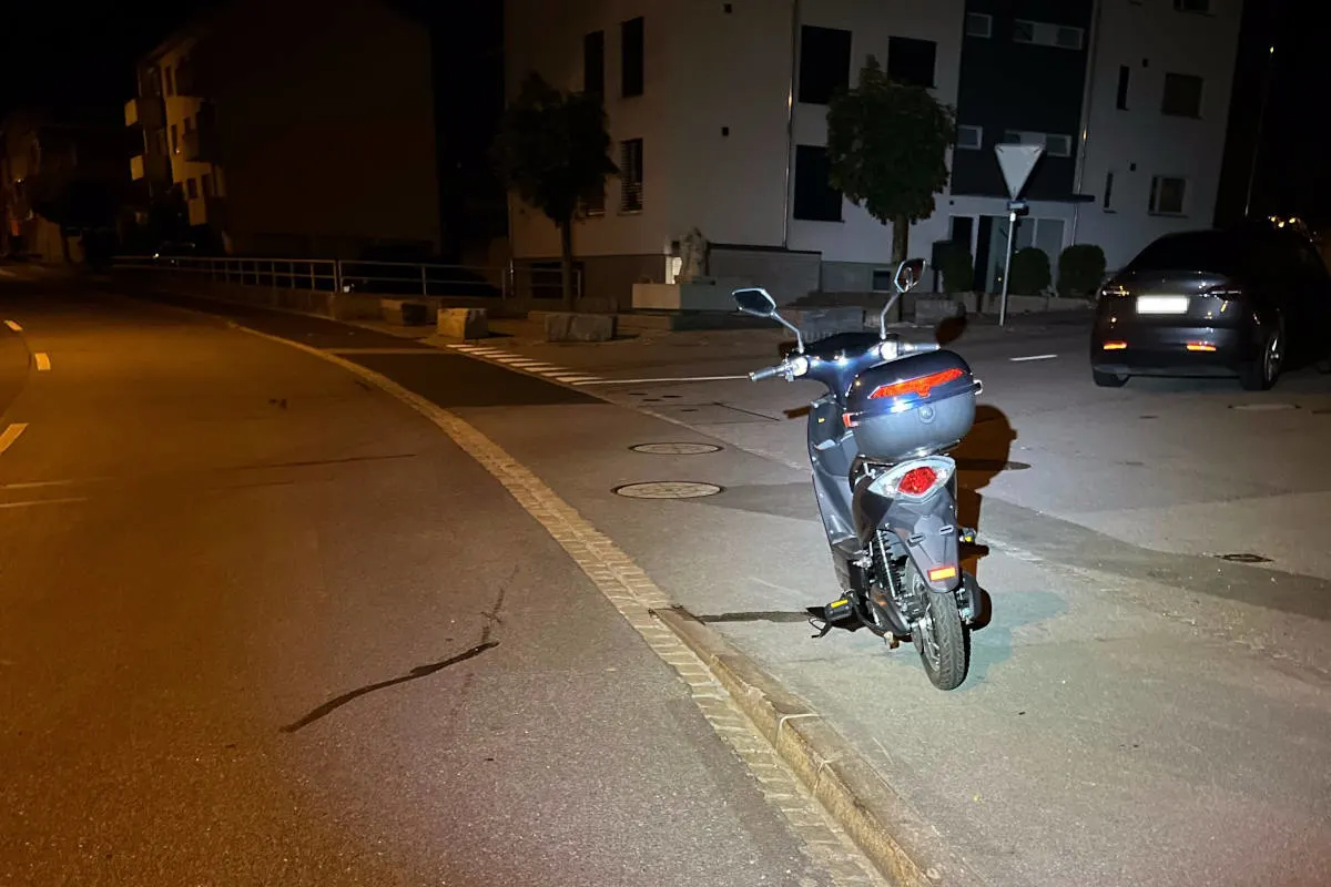 Rüthi SG – Fahrunfähig Unfall mit Roller gebaut