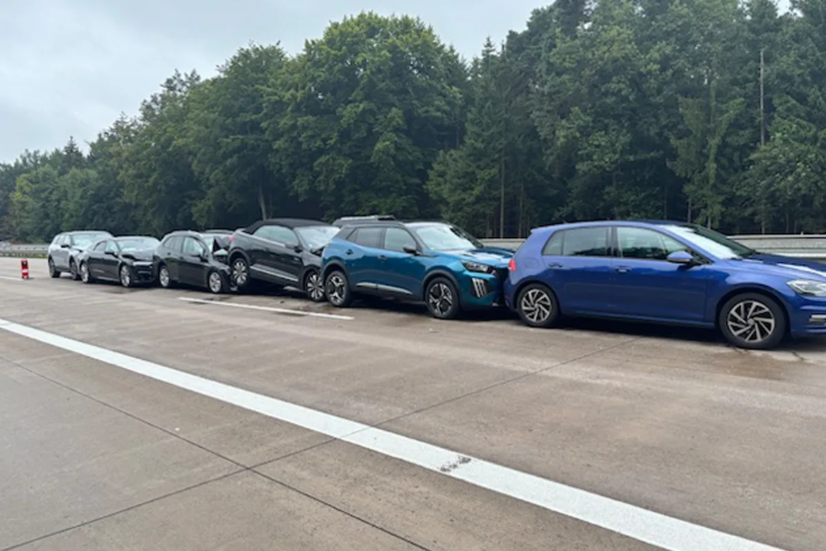 A7 Bad Fallingbostel NI – Sechs Fahrzeuge bei Auffahrunfall beteiligt