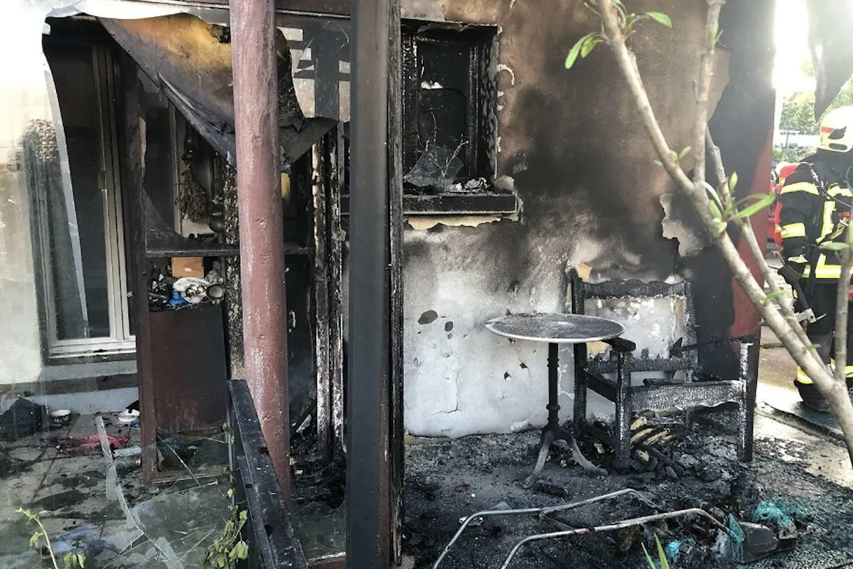 Châtel-St-Denis und Granges-Paccot FR – Zwei Brände durch Zigaretten ausgelöst