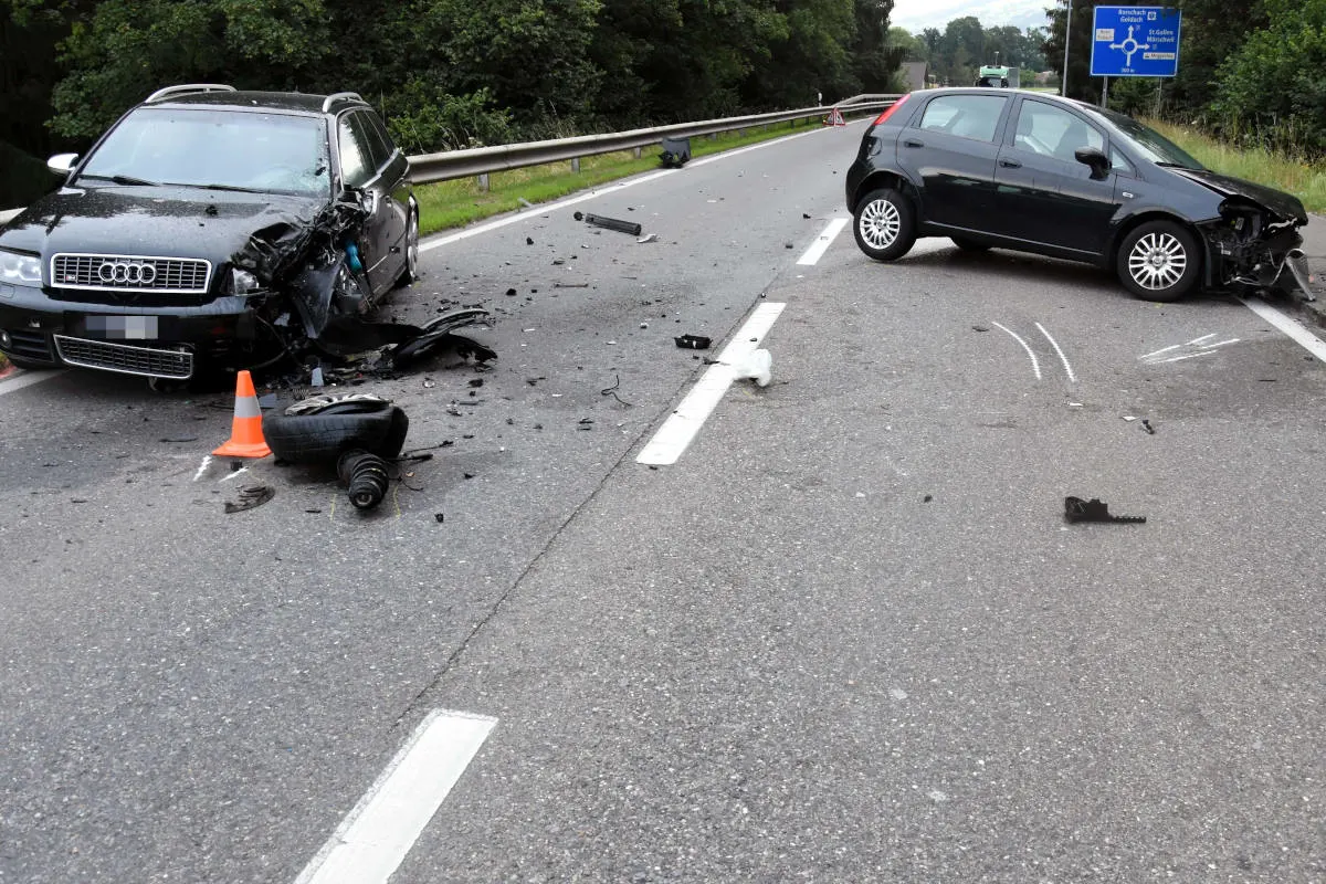Unfall Mörschwil SG – Fahrunfähig in Gegenverkehr gekracht