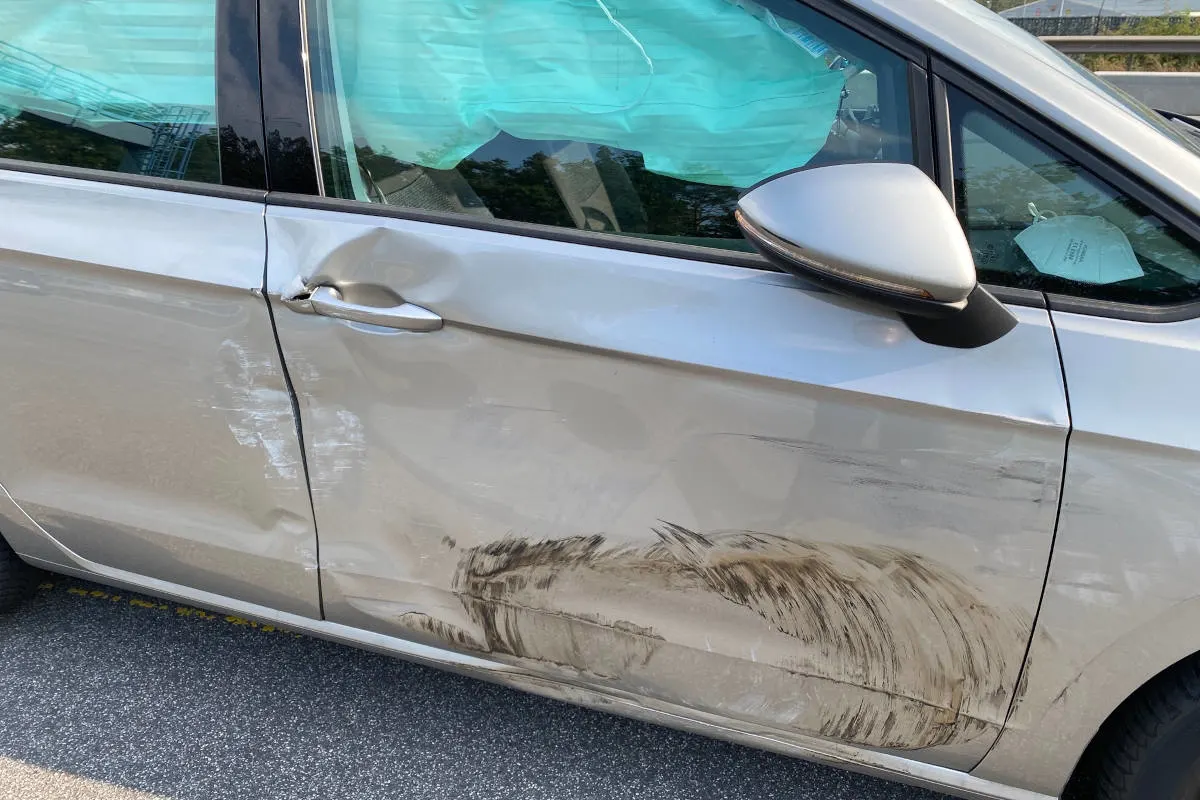 A6 Kaiserslautern – BMW verursacht schweren Verkehrsunfall und flüchtet