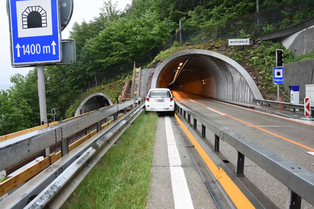 A3 Murg SG – Autobahnsperrung nach Selbstunfall