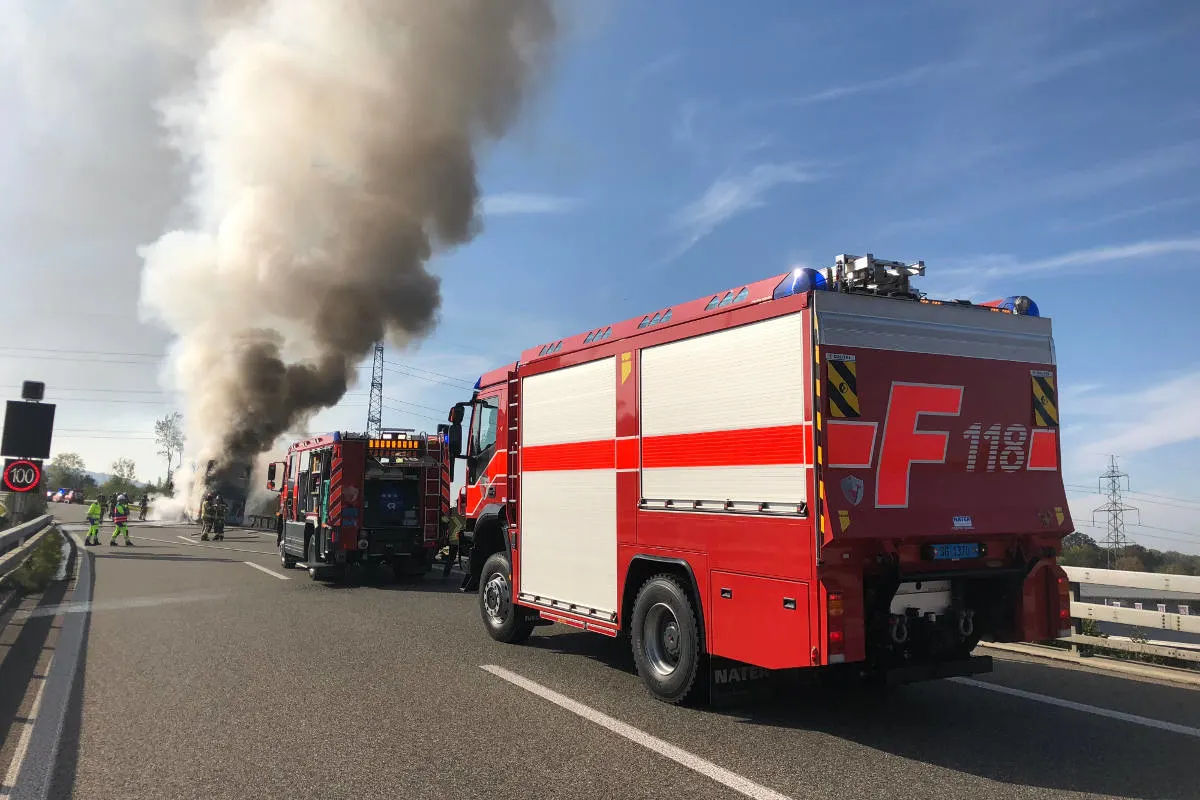 Mörschwil SG - Reisecar im Vollbrand – keine Verletzten