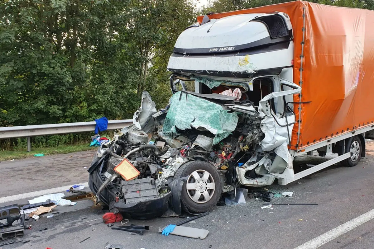 Walsrode - Schwerer Verkehrsunfall auf der A 7 - 18-Jähriger tot!