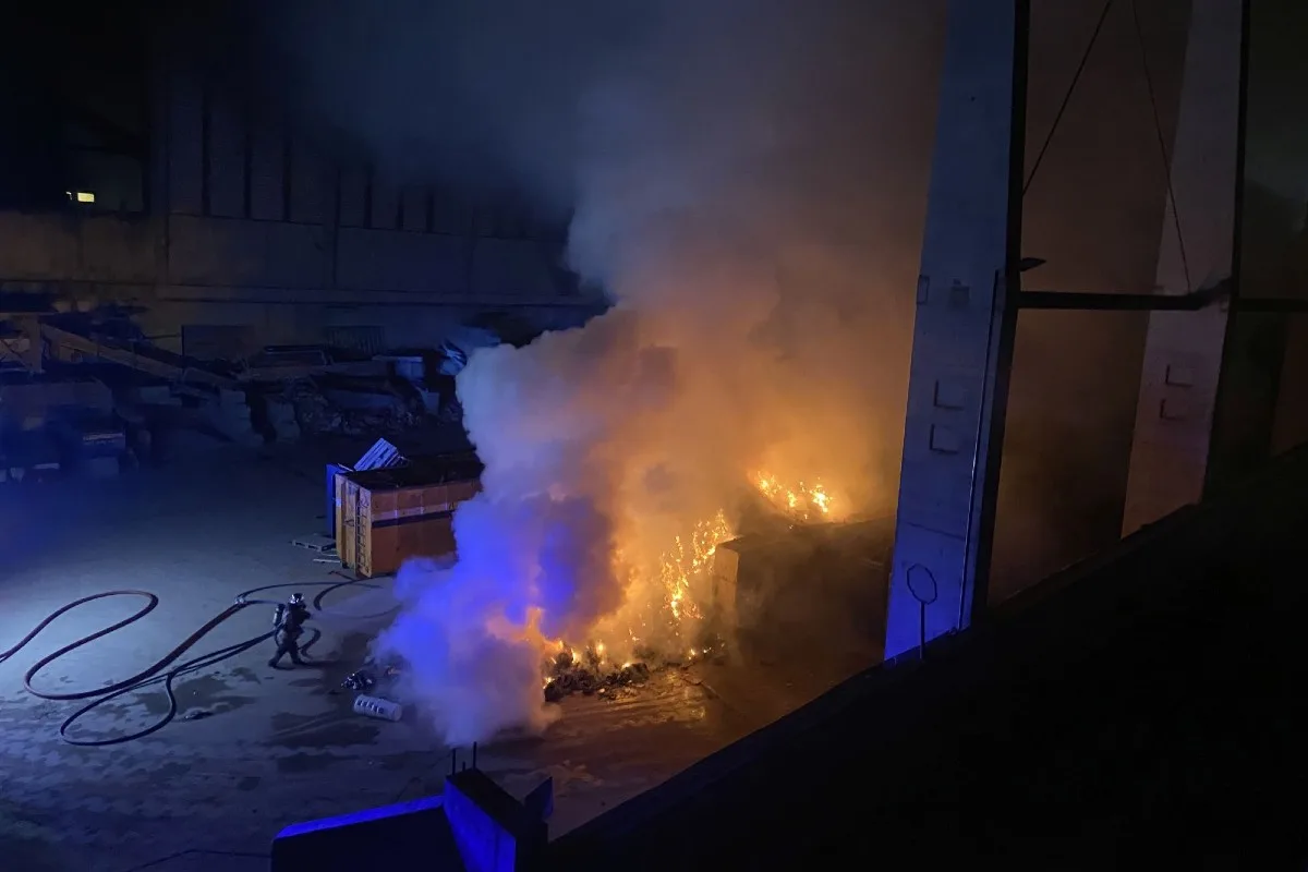 Birsfelden BL - Feuer in Entsorgungscenter