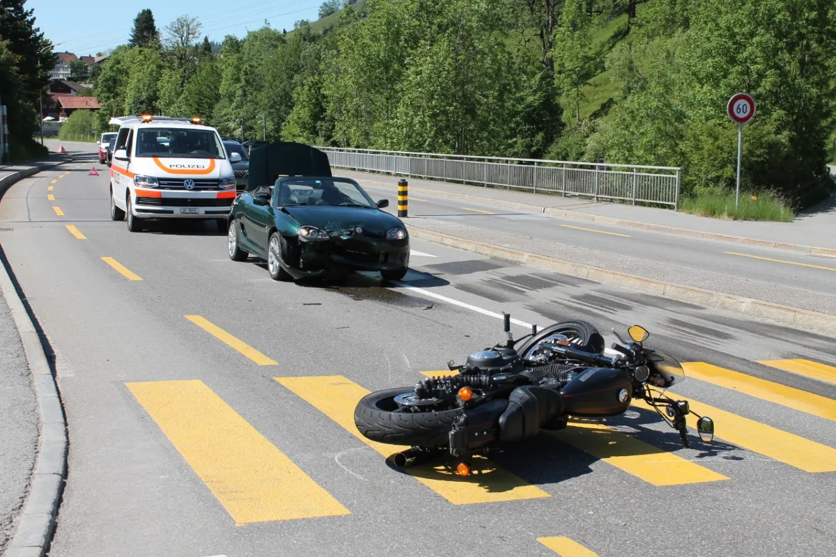 Appenzell - Auffahrkollision vor Fussgängerstreifen