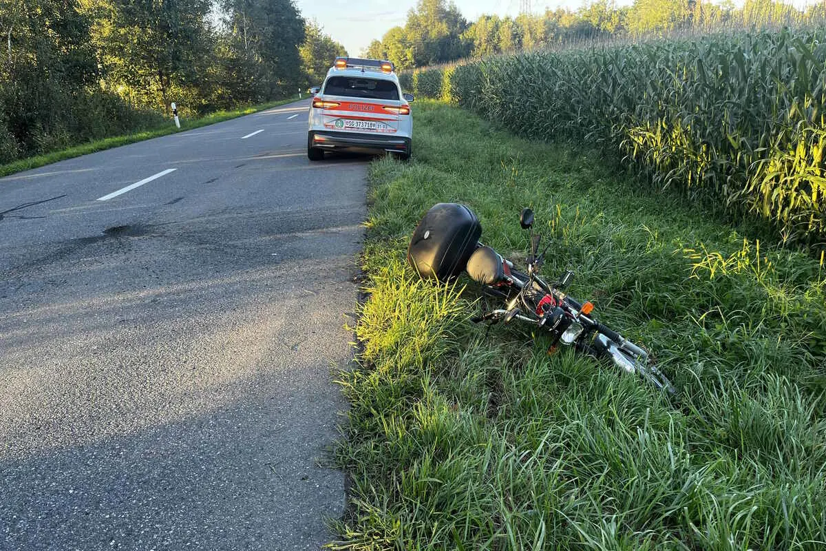 Grabs SG - Mit dem Mofa im Wiesland gelandet 