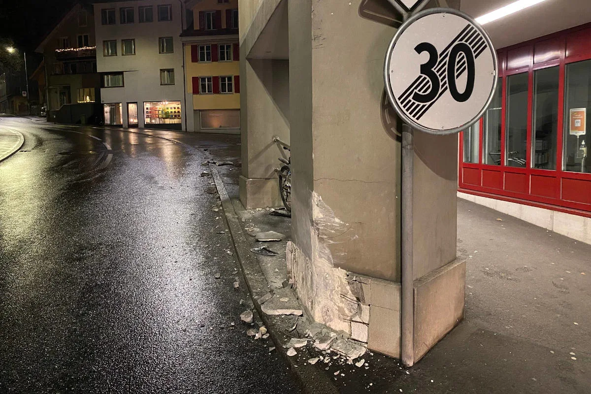 Stadt Zug – Auf drei Rädern und funkensprühend auf und davon