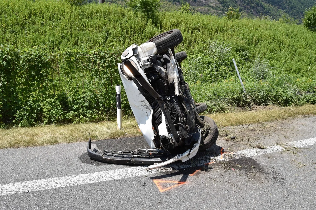 Lostallo GR - Frau bei Selbstunfall auf der A13 verletzt
