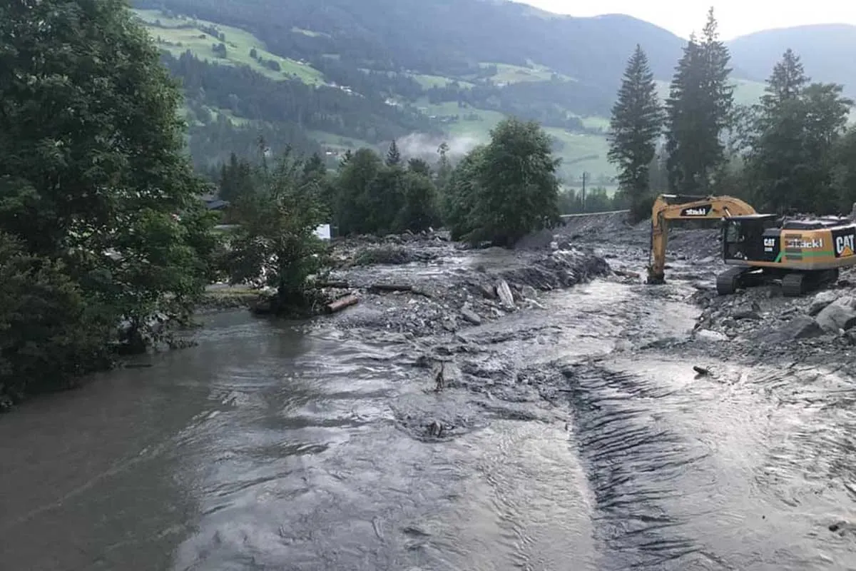 Murenabgang beim Breuergraben - Mehrere Häuser betroffen