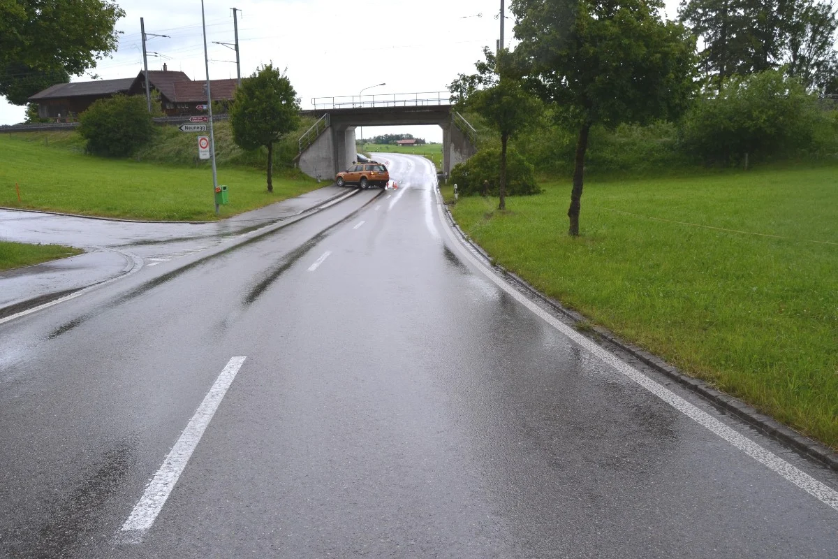 Herisau AR - 29-Jähriger verliert Kontrolle über Auto